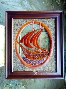 Kaligrafi Al Ikhlas Perahu Ukiran Tembus dari Kayu Jati